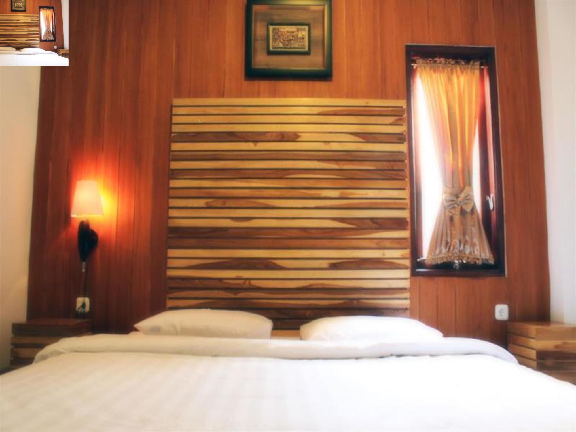 Puri Minggiran Guesthouse Yogya Джокякарта Екстериор снимка